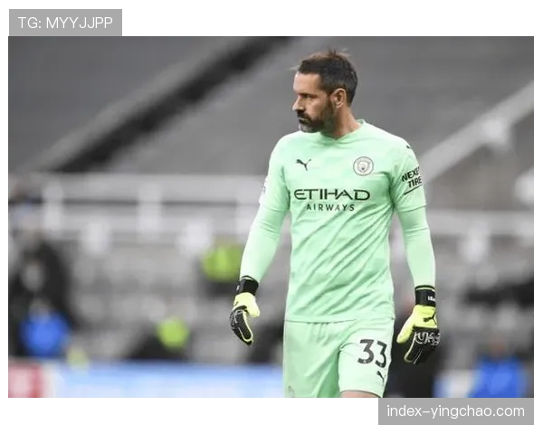 好运王卡森告别足坛，圆满谢幕两大豪门辉煌岁月