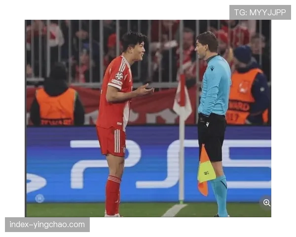 拜仁四后卫体系复盘：塔与金玟哉中卫组合的防空表现